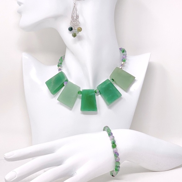 Handcrafted Green Adventurine and Jasper bib Necklace with Bracelet and Earrings - Picture 7 of 10